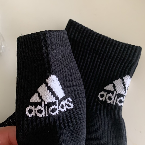 Adidas 2 pair quarter socks. Shoe size - Picture 4 of 5